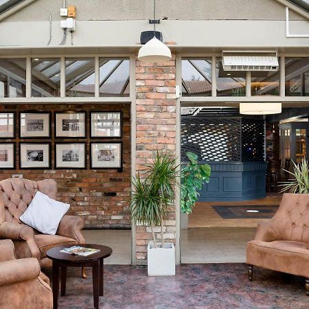 Dragonfly Hotel Colchester Bagian luar foto