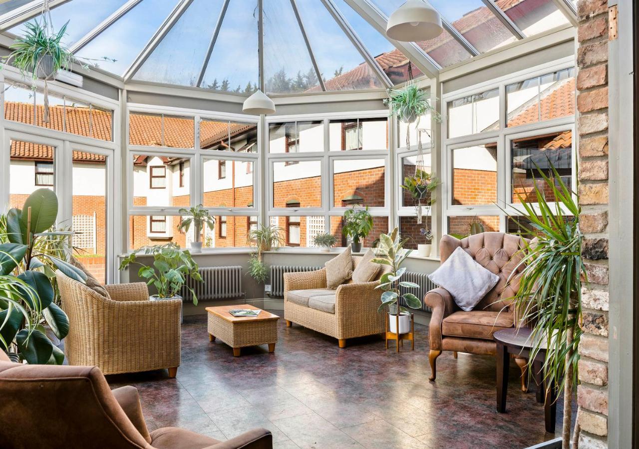 Dragonfly Hotel Colchester Bagian luar foto