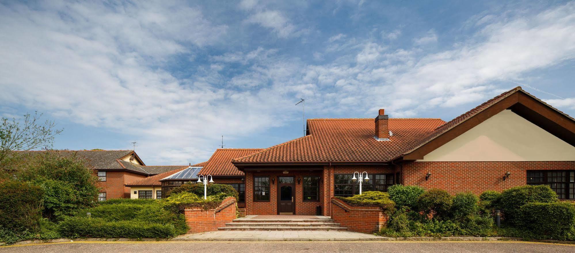 Dragonfly Hotel Colchester Bagian luar foto