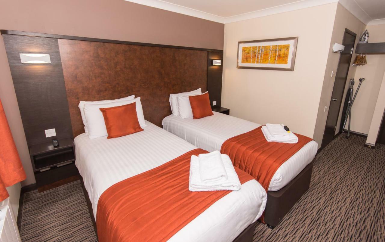 Dragonfly Hotel Colchester Bagian luar foto
